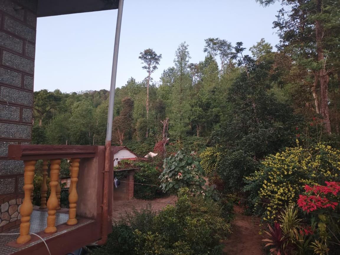 Hill Side Estate Apartment Madikeri Exterior photo