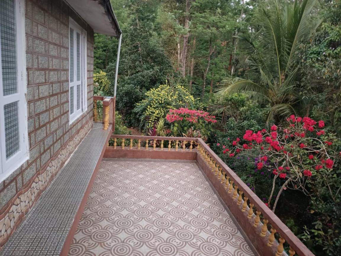 Hill Side Estate Apartment Madikeri Exterior photo